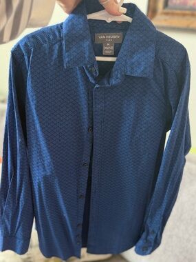 Van Heusen Flex Line Blue Patterned Long-Sleeve Button-Down Shirt - Boys Medium